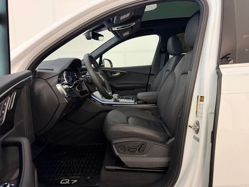 Used 2025 Audi Q7 2.0T Premium w/ Convenience Package AWD/4WD image 5