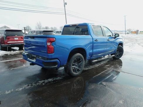 Used 2024 Chevrolet Silverado 1500 Custom w/ Turbomax Blackout Package AWD/4WD image 28