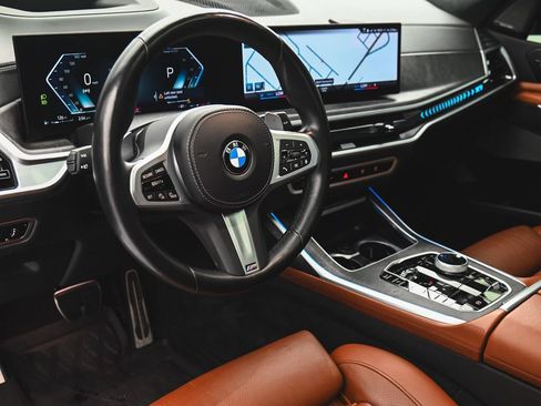 Used 2023 BMW X7 xDrive40i w/ Executive Package AWD/4WD image 19