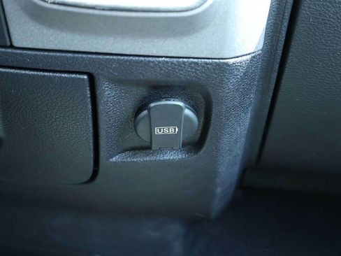 Used 2016 RAM 1500 Express RWD image 26