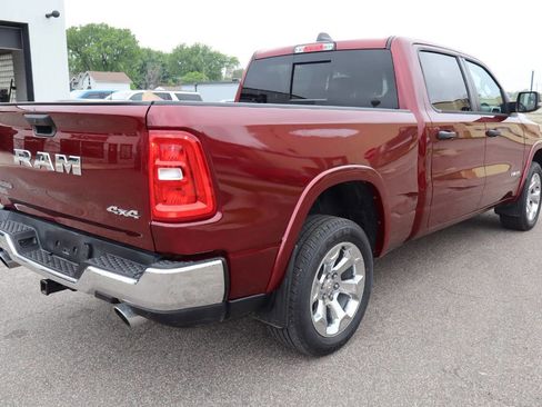 Used 2025 RAM 1500 Big Horn AWD/4WD image 3