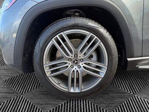 New 2026 Mercedes-Benz GLS 450 4MATIC image 9