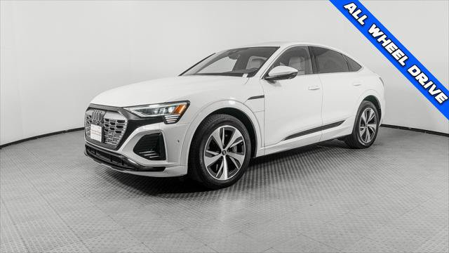 Used 2024 Audi Q8 e-tron Premium Plus w/ Premium Plus Package AWD/4WD image 2