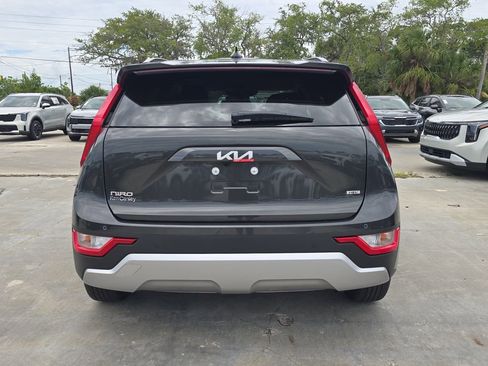 New 2026 Kia Niro EX FWD image 6