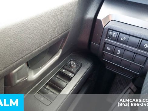 Used 2025 Toyota 4Runner SR5 image 33