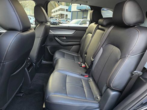 Used 2025 MAZDA CX-70 3.3 Turbo w/ Preferred Package image 17
