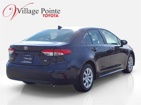 Used 2024 Toyota Corolla LE image 6