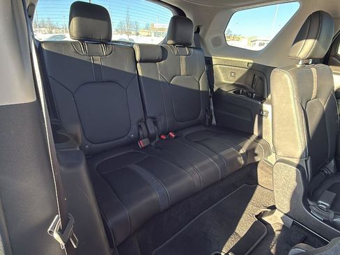 Used 2025 Honda Pilot Touring image 22