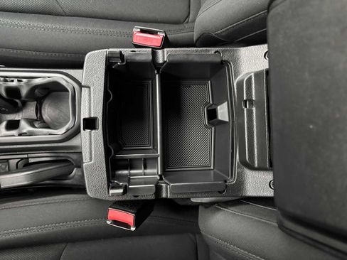 Used 2022 Jeep Gladiator Willys image 31