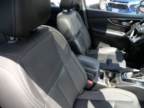 Used 2018 Nissan Rogue Sport SL w/ SL Premium Package AWD/4WD image 27