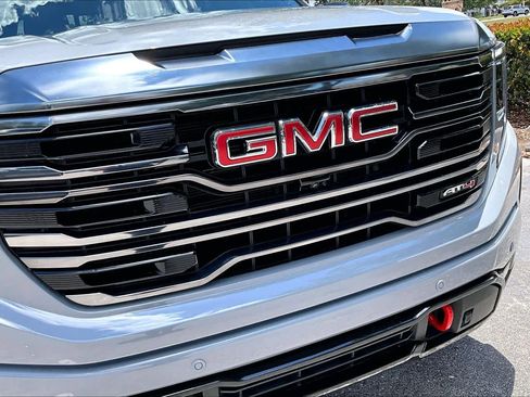 Used 2024 GMC Sierra 1500 AT4 w/ AT4 Premium Package AWD/4WD image 30