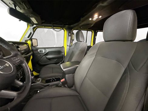 Used 2022 Jeep Wrangler Unlimited Sport w/ Xtreme Recon 35" Tire Package AWD/4WD image 3
