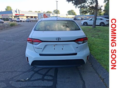 Used 2023 Toyota Corolla LE w/ Carpet Mat Package (TMS) FWD image 7