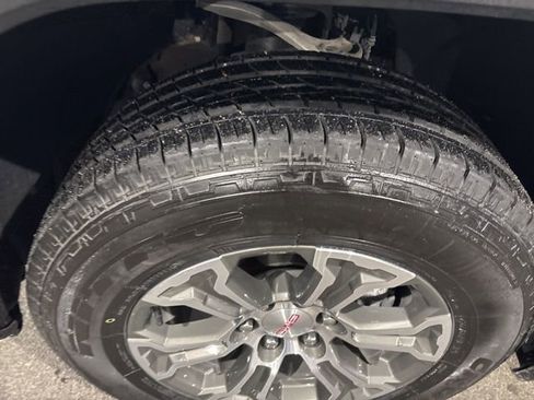 Used 2025 GMC Sierra 1500 SLT image 35