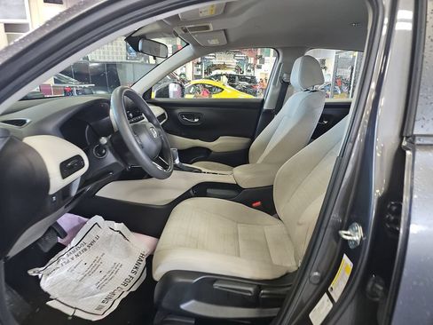 Used 2024 Honda HR-V LX image 5