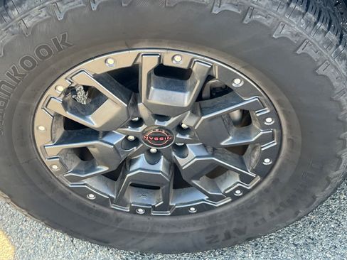 Used 2022 Nissan Frontier Pro-X w/ Pro-X Premium Package image 22