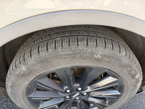 Used 2020 Lincoln Corsair Reserve w/ Equipment Group 201A image 5