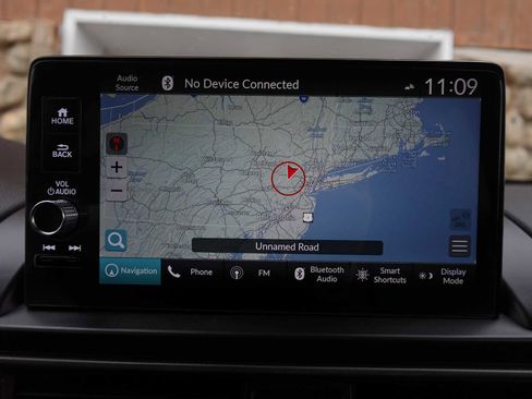 Certified 2025 Honda Pilot Touring image 21