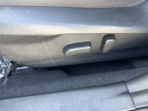 Used 2020 Subaru Crosstrek 2.0i Limited w/ Moonroof Package w/Navigation image 12