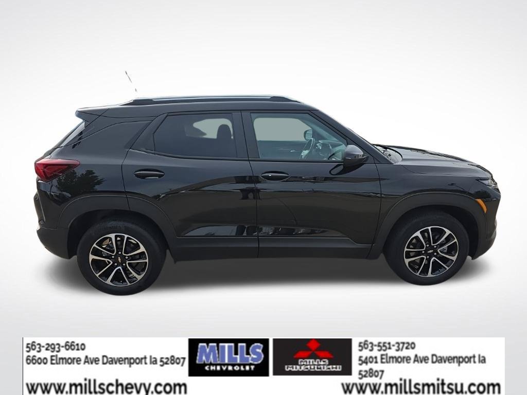 Used 2024 Chevrolet TrailBlazer LT w/ LT Cold Weather Package FWD image 6