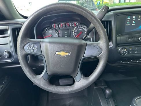Used 2018 Chevrolet Silverado 1500 W/T w/ WT Fleet Convenience Package AWD/4WD image 10
