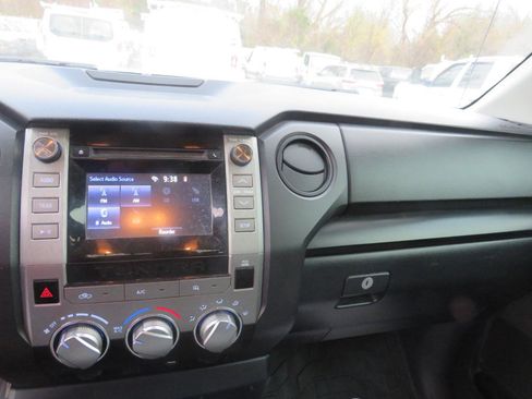 Used 2019 Toyota Tundra SR RWD image 11