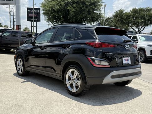 Used 2023 Hyundai Kona SEL w/ Convenience Package FWD image 7
