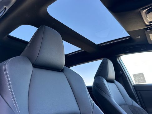 Used 2023 Toyota bZ4X XLE w/ Weather Package image 16