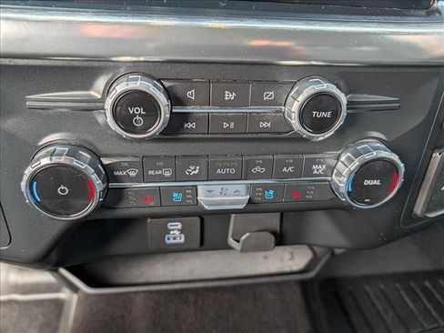 Used 2022 Ford F150 Lariat w/ Equipment Group 501A Mid image 32