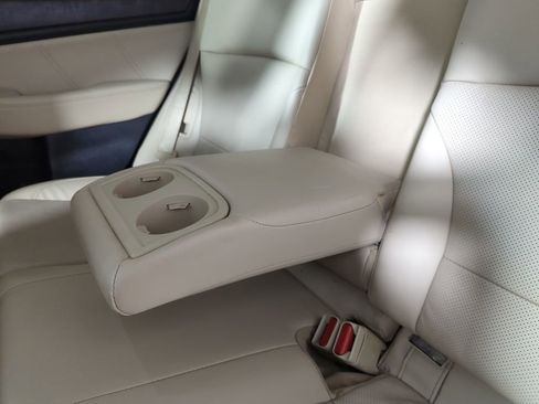 Used 2019 Subaru Outback 2.5i Limited image 32