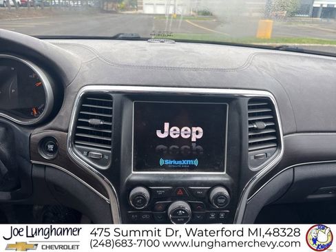 Used 2014 Jeep Grand Cherokee Overland w/ Advanced Technology Group AWD/4WD image 15