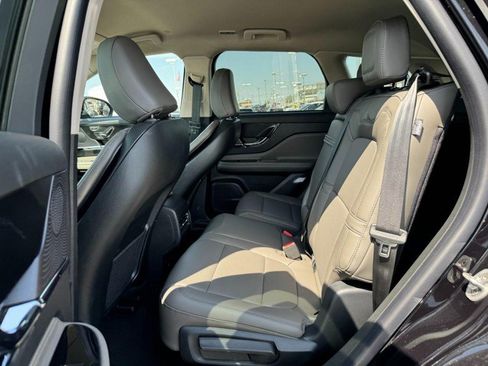 Certified 2024 Lincoln Corsair FWD w/ Equipment Group 101A image 10