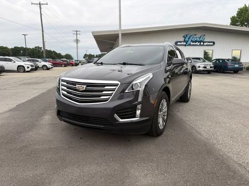 Used 2017 Cadillac XT5 Luxury w/ Driver Awareness Package AWD/4WD image 2