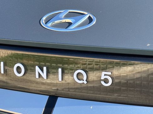 Used 2024 Hyundai Ioniq 5 SEL RWD image 29