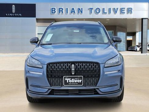 New 2025 Lincoln Corsair FWD w/ Equipment Group 101A image 3