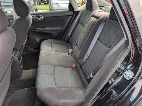 Used 2014 Nissan Sentra SR w/ SR Driver Package FWD image 31