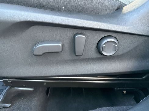 Used 2023 Subaru Forester Premium image 14