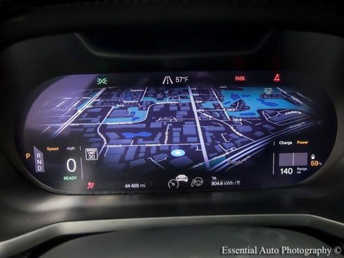 Used 2022 Polestar Polestar 2 w/ Performance Package image 17