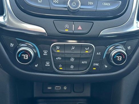 Used 2023 Chevrolet Equinox Premier image 35