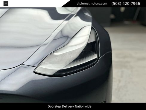 Used 2023 Tesla Model 3 Standard Range image 12