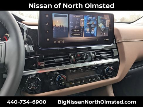 New 2026 Nissan Pathfinder Platinum AWD/4WD image 16