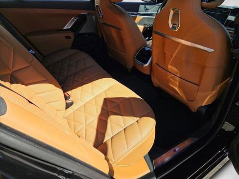 Certified 2025 BMW 740i w/ Premium Package image 19