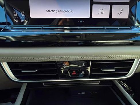 New 2026 Volkswagen Atlas SE image 16