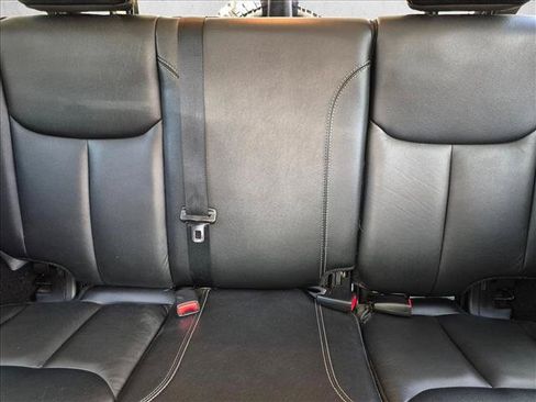 Used 2016 Jeep Wrangler Unlimited Rubicon AWD/4WD image 15