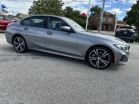 Used 2023 BMW 330i xDrive Sedan w/ Driving Assistance Package AWD/4WD image 36