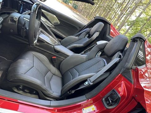 Used 2024 Chevrolet Corvette Z06 w/ Z07 Performance Package RWD image 21