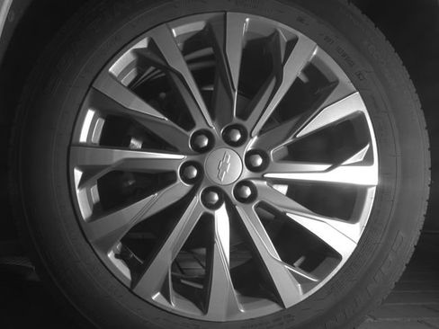 Used 2023 Chevrolet Traverse Premier w/ LPO, Floor Liner Package FWD image 9