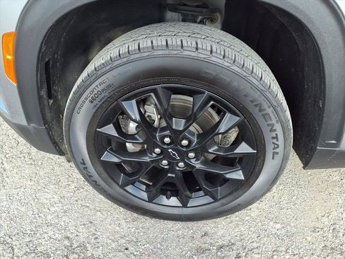 Used 2024 Chevrolet Traverse LT w/ Midnight/Sport Edition image 18