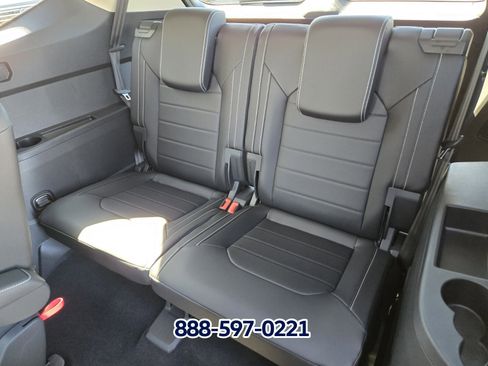 New 2026 Volkswagen Atlas SEL image 9