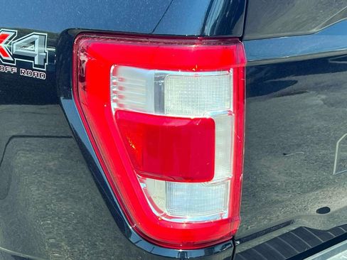 Used 2021 Ford F150 Lariat w/ Equipment Group 502A High AWD/4WD image 9